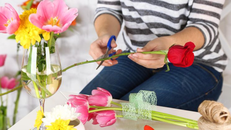 Secretele unei vaze pline de flori frumoase: Ghidul pentru îngrijirea corectă