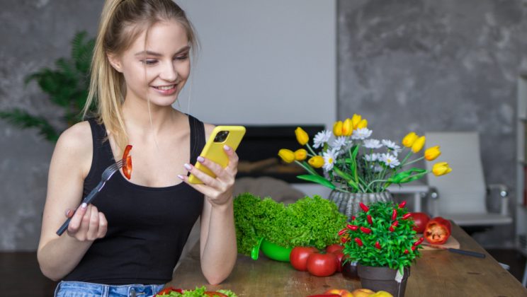 Cum să-ți ajustezi dieta pentru a avea mai multă energie pe parcursul zilei