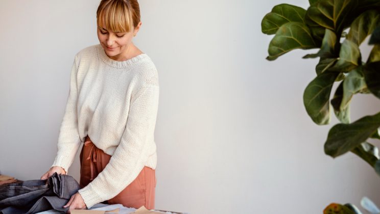 Cum eviți hainele care „taie” proporțiile greșit