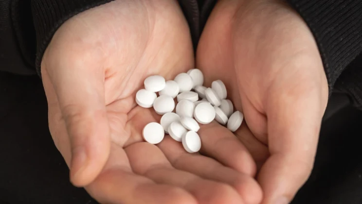 Paracetamolul: De ce doza totală zilnică contează
